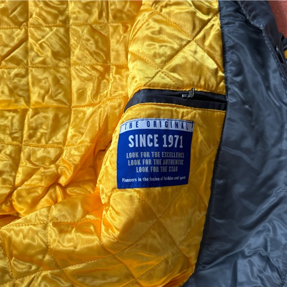 STARTER San Diego Fleet Varsity Bomber Jacket - Picture 10 of 13